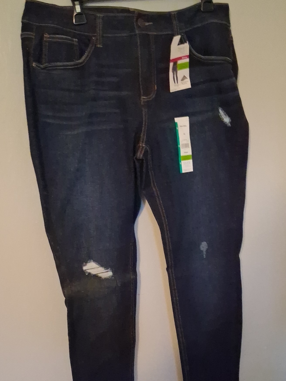 Women’s Dark Wash Distressed Jeans - Denim